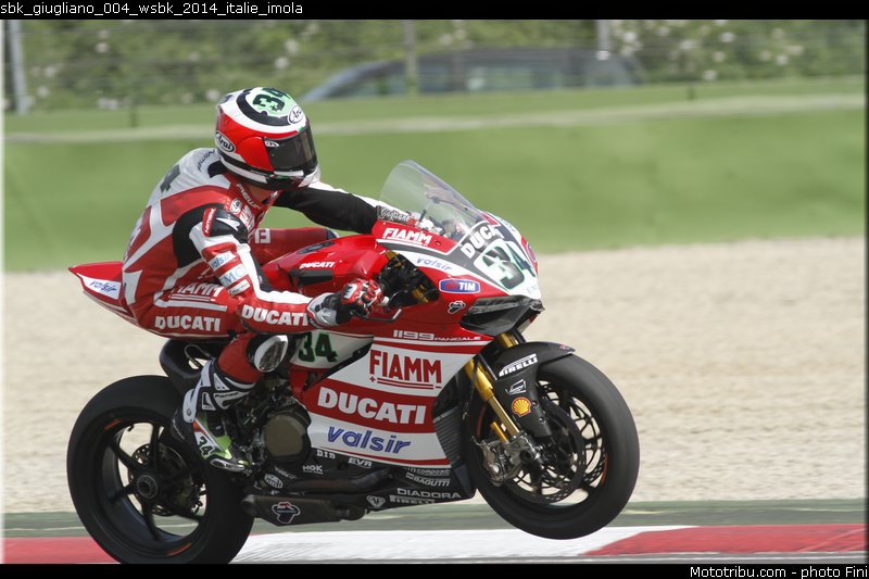 sbk_giugliano_004_wsbk_2014_italie_imola