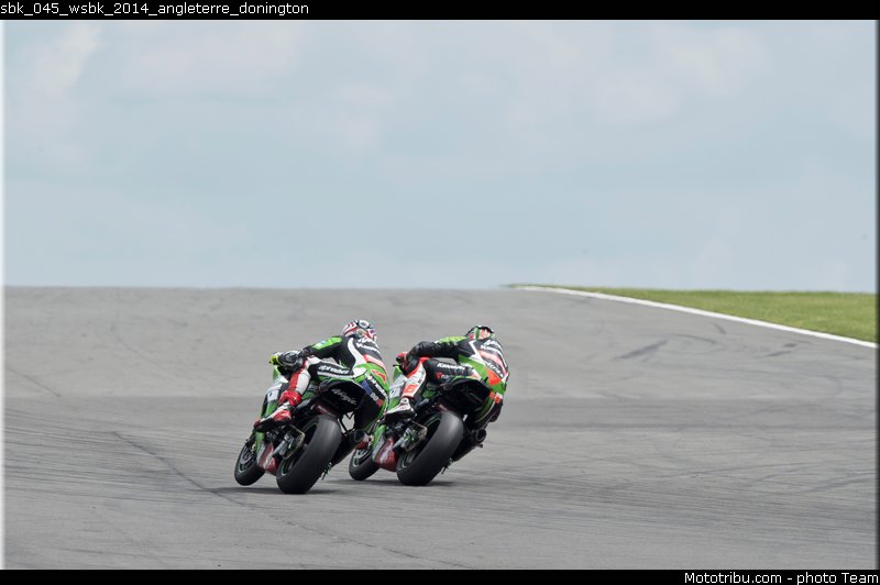 sbk_045_wsbk_2014_angleterre_donington