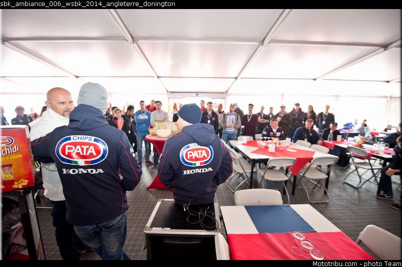 sbk_ambiance_006_wsbk_2014_angleterre_donington
