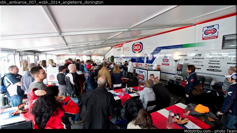 sbk_ambiance_007_wsbk_2014_angleterre_donington