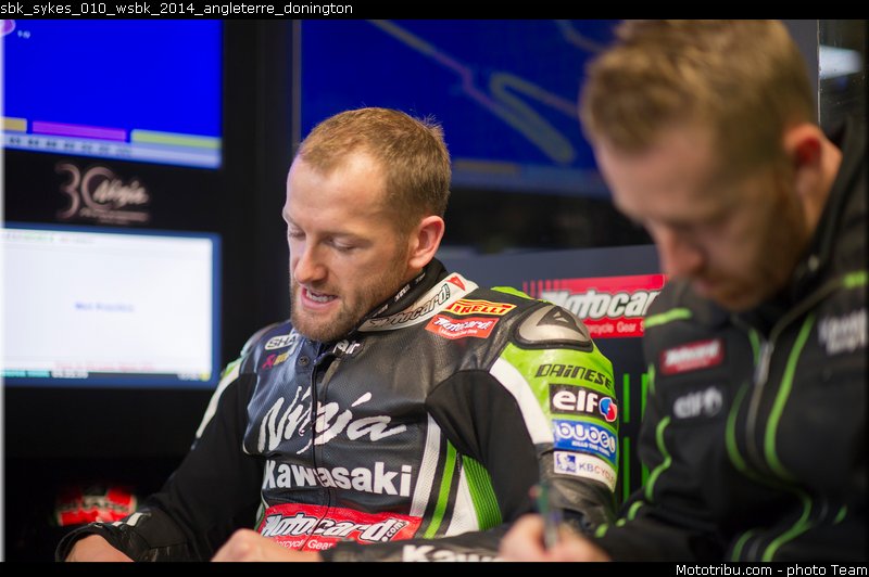sbk_sykes_010_wsbk_2014_angleterre_donington
