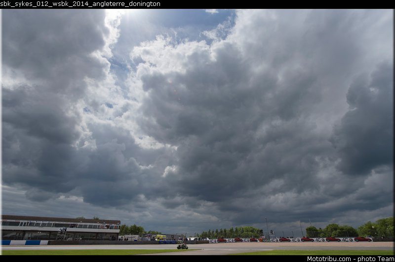sbk_sykes_012_wsbk_2014_angleterre_donington