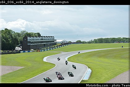 sbk_036_wsbk_2014_angleterre_donington.jpg
