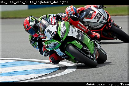 sbk_044_wsbk_2014_angleterre_donington.jpg