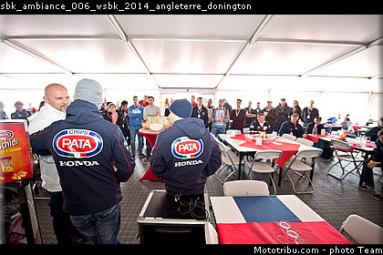 sbk_ambiance_006_wsbk_2014_angleterre_donington.jpg