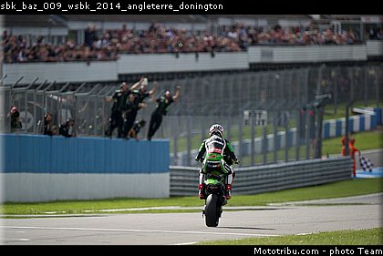 sbk_baz_009_wsbk_2014_angleterre_donington.jpg