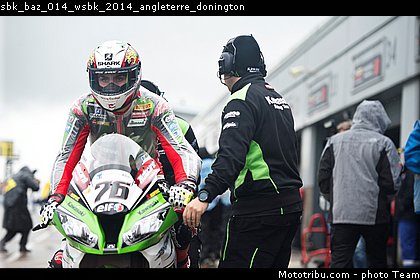 sbk_baz_014_wsbk_2014_angleterre_donington.jpg