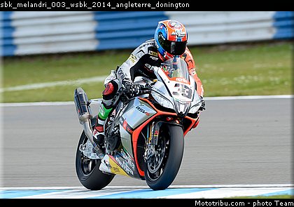 sbk_melandri_003_wsbk_2014_angleterre_donington.jpg
