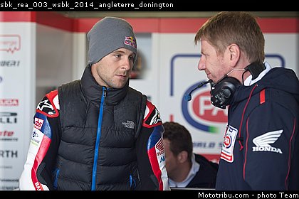 sbk_rea_003_wsbk_2014_angleterre_donington.jpg