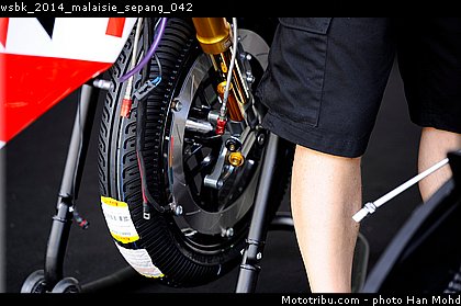 wsbk_2014_malaisie_sepang_042.jpg
