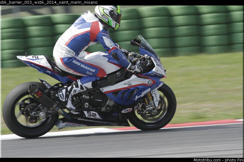 sbk_barrier_003_wsbk_2014_saint_marin_misano