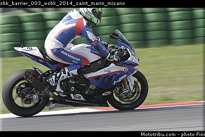sbk_barrier_003_wsbk_2014_saint_marin_misano.jpg