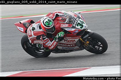 sbk_giugliano_005_wsbk_2014_saint_marin_misano.jpg