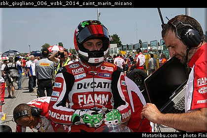 sbk_giugliano_006_wsbk_2014_saint_marin_misano.jpg