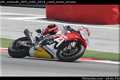 sbk_melandri_009_wsbk_2014_saint_marin_misano.jpg