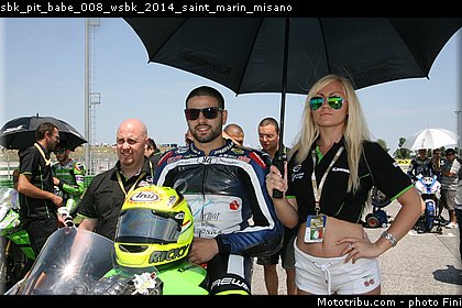 sbk_pit_babe_008_wsbk_2014_saint_marin_misano.jpg