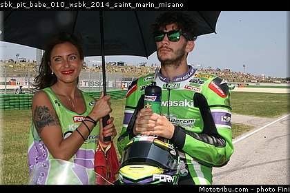 sbk_pit_babe_010_wsbk_2014_saint_marin_misano.jpg