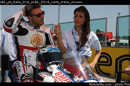 sbk_pit_babe_014_wsbk_2014_saint_marin_misano.jpg
