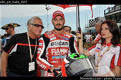 sbk_pit_babe_003.jpg