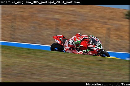 superbike_giugliano_009_portugal_2014_portimao.jpg