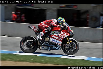 davies_013_wsbk_2014_usa_laguna_seca.jpg