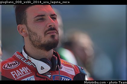 giugliano_008_wsbk_2014_usa_laguna_seca.jpg
