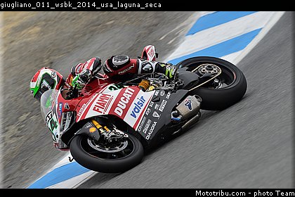 giugliano_011_wsbk_2014_usa_laguna_seca.jpg