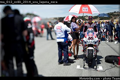 rea_012_wsbk_2014_usa_laguna_seca.jpg