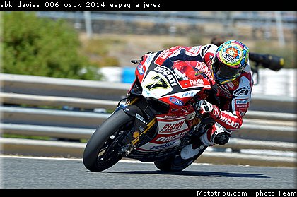 sbk_davies_006_wsbk_2014_espagne_jerez.jpg