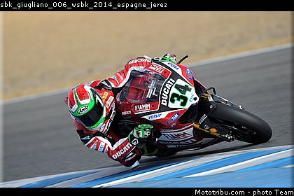 sbk_giugliano_006_wsbk_2014_espagne_jerez.jpg