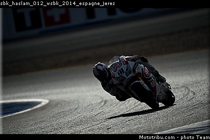 sbk_haslam_012_wsbk_2014_espagne_jerez.jpg