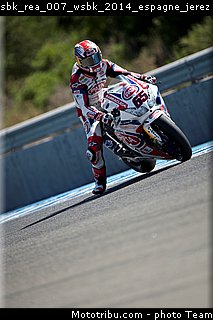sbk_rea_007_wsbk_2014_espagne_jerez.jpg