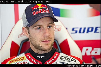 sbk_rea_011_wsbk_2014_espagne_jerez.jpg