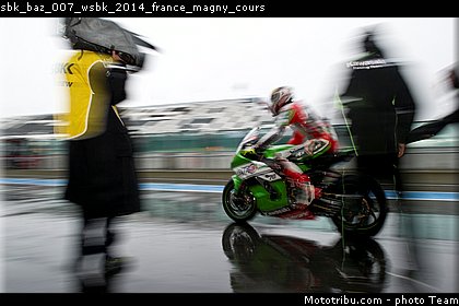 sbk_baz_007_wsbk_2014_france_magny_cours.jpg