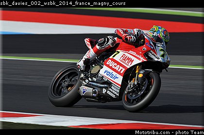 sbk_davies_002_wsbk_2014_france_magny_cours.jpg