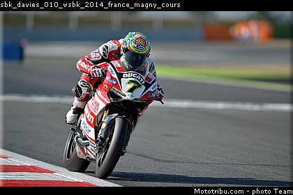 sbk_davies_010_wsbk_2014_france_magny_cours.jpg
