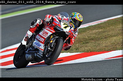 sbk_davies_011_wsbk_2014_france_magny_cours.jpg