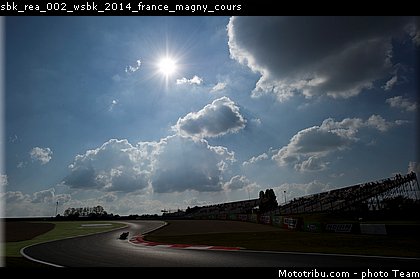 sbk_rea_002_wsbk_2014_france_magny_cours.jpg