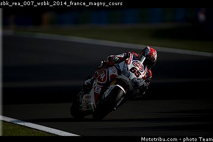 sbk_rea_007_wsbk_2014_france_magny_cours.jpg