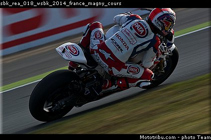 sbk_rea_018_wsbk_2014_france_magny_cours.jpg