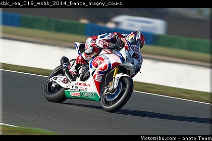 sbk_rea_019_wsbk_2014_france_magny_cours.jpg