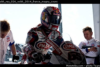 sbk_rea_026_wsbk_2014_france_magny_cours.jpg