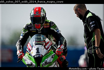 sbk_sykes_007_wsbk_2014_france_magny_cours.jpg