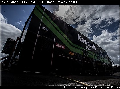 sbk_guarnoni_006_wsbk_2014_france_magny_cours.jpg