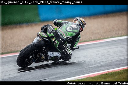 sbk_guarnoni_012_wsbk_2014_france_magny_cours.jpg