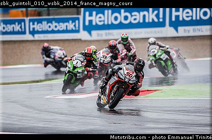 sbk_guintoli_010_wsbk_2014_france_magny_cours.jpg