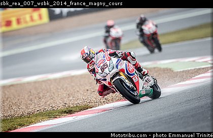 sbk_rea_007_wsbk_2014_france_magny_cours.jpg