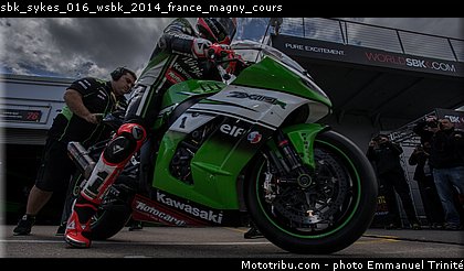 sbk_sykes_016_wsbk_2014_france_magny_cours.jpg
