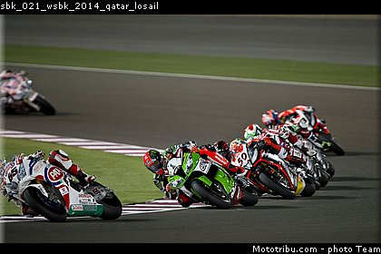 sbk_021_wsbk_2014_qatar_losail.jpg