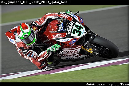 sbk_giugliano_018_wsbk_2014_qatar_losail.jpg